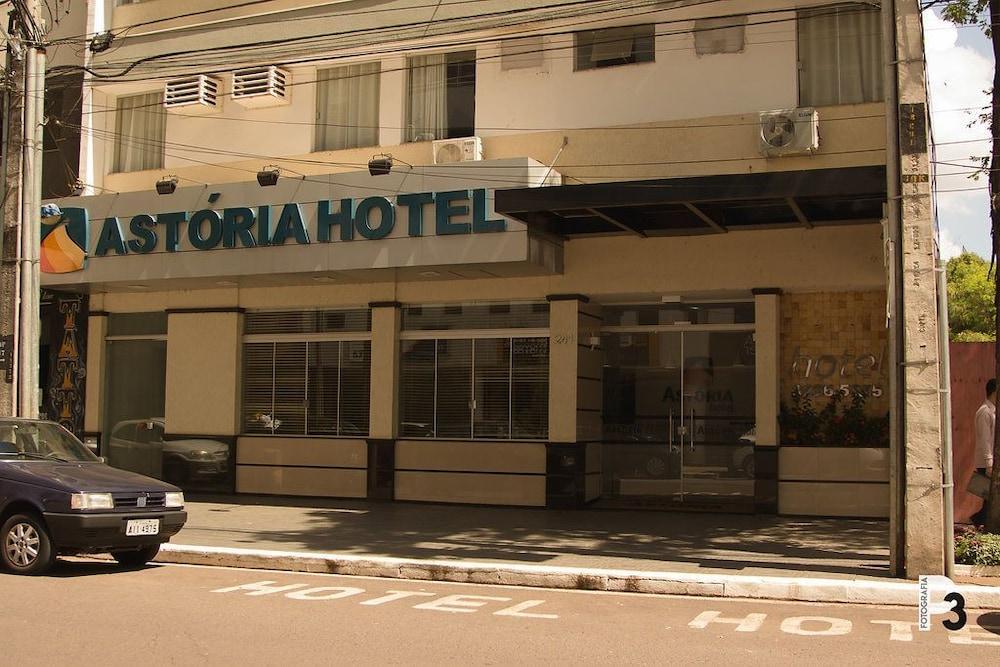 Hotel Astoria マリンガ エクステリア 写真